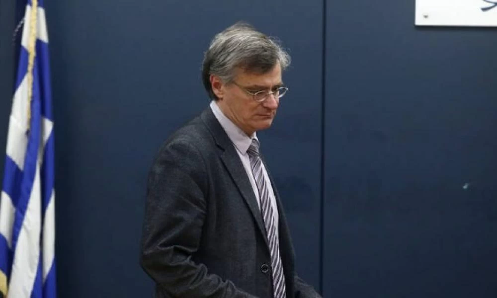 Τσιόδρας: Απαντά σε όσους αντέδρασαν επειδή έψαλε σε εκκλησία
